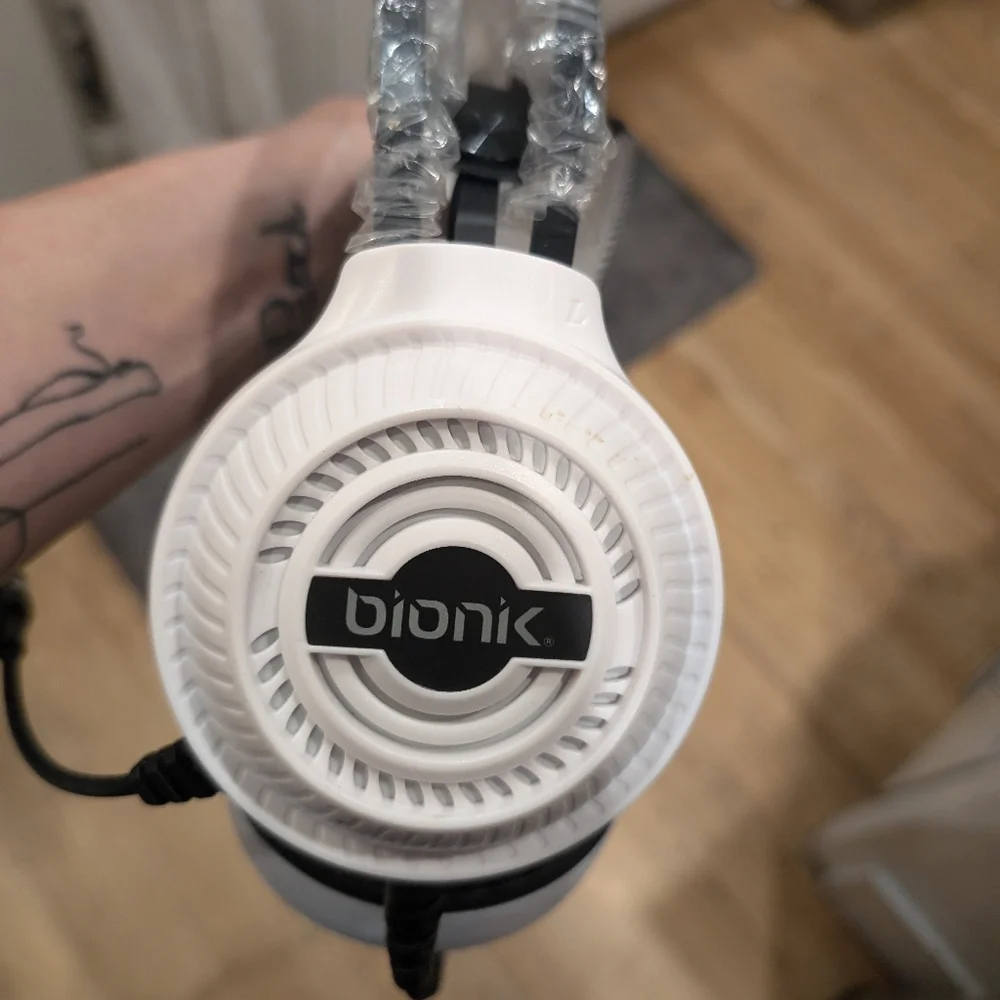 NEW Bionik Sirex Nintendo Switch OLED Immersive Over-ear Gaming Headset